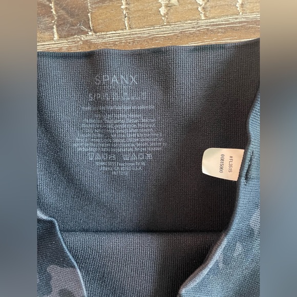 SPANX Look At Me Now Camo Seamless Leggings High Waisted Sz S - Picture 5 of 5